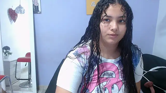 penelope gucci1 online show from 10.07.25