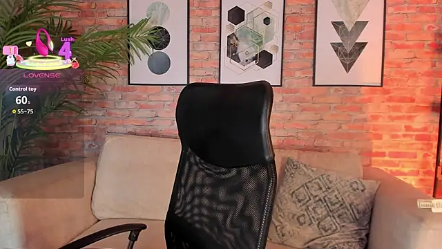 Camila Bustamante online show from 04.08.26