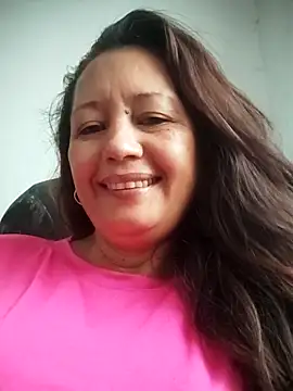 Snapshot of marinita13 chatting on 09.11.25 marinita13 online show from 09.11.25