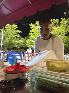 Alejand276765 online show from 10.15.25