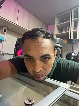 Alejand276765 online show from 10.20.25