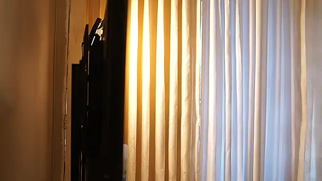 Ariaa Isabell online show from 10.16.25