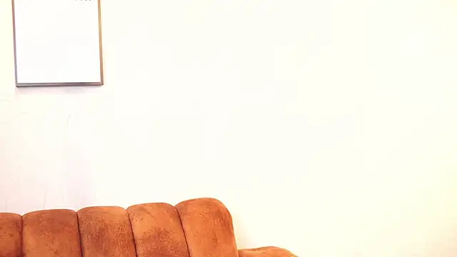 Ariaa Isabell online show from 10.21.25