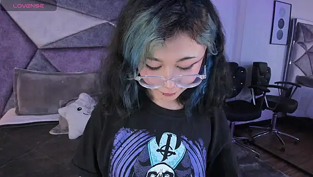 TerumiKitty online show from 09.10.25