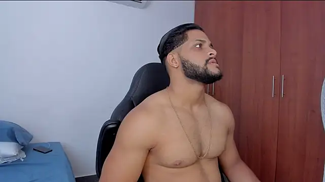 Pier Simons online show from 04.12.26