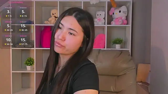 Megan Williamms online show from 09.10.25