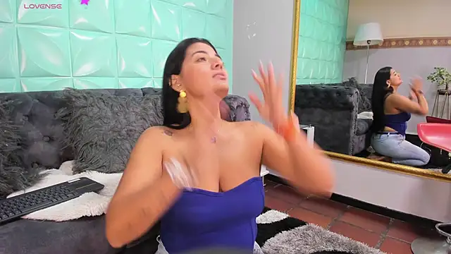 SailonTeen online show from 11.28.25