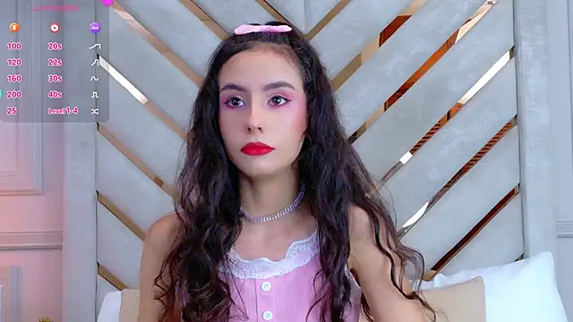 Sarah-Grace online show from 10.13.25