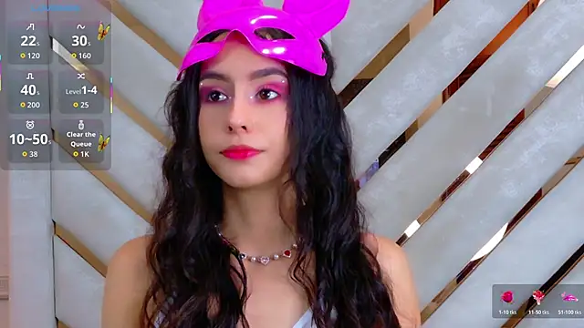 Sarah-Grace online show from 10.28.25