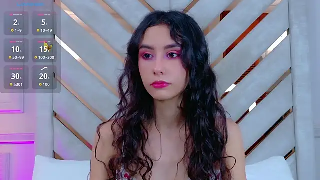 Sarah-Grace online show from 11.19.25