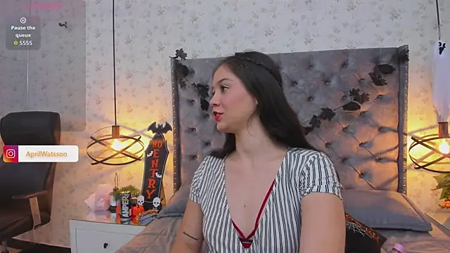 Snapshot of Aprilwatson chatting on 10.19.25 Aprilwatson online show from 10.19.25