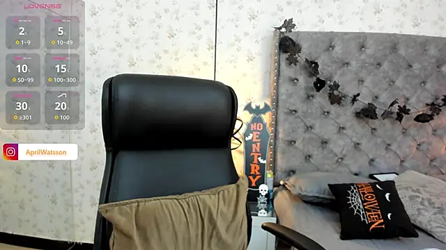 Snapshot of Aprilwatson chatting on 10.25.25 Aprilwatson online show from 10.25.25