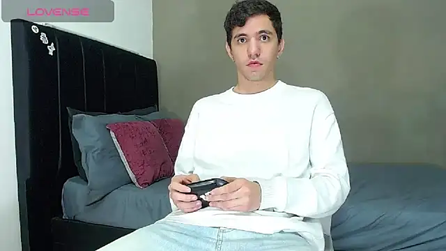 Matteo12  online show from 02.19.26