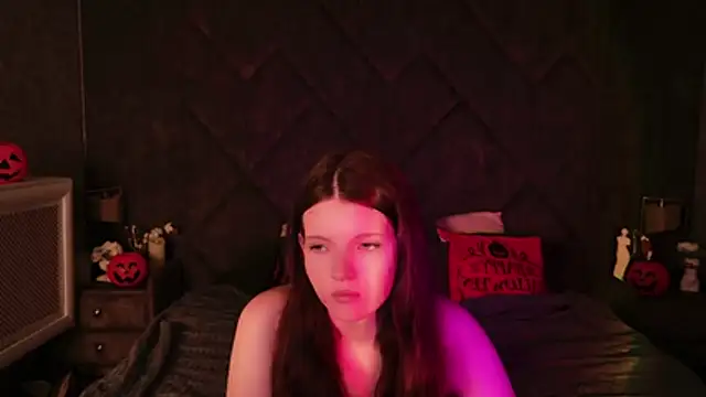 Gaby Essen online show from 10.28.25