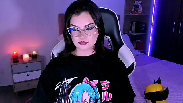 Snapshot of OphelianaRose33 chatting on 10.24.25 OphelianaRose33 online show from 10.24.25