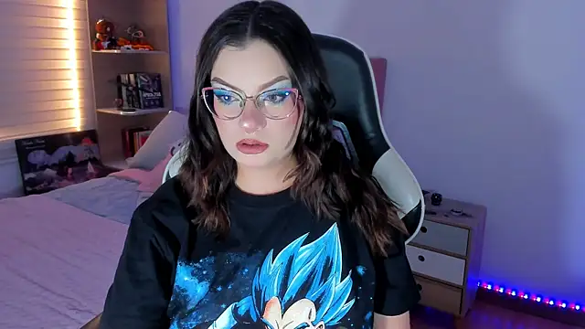 OphelianaRose33 online show from 06.11.26