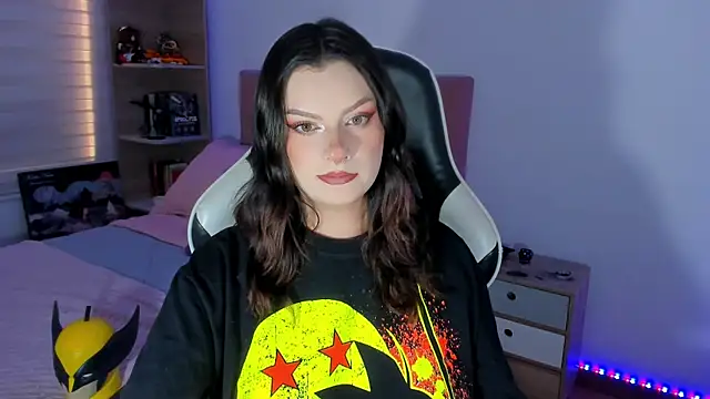 OphelianaRose33 online show from 06.13.26