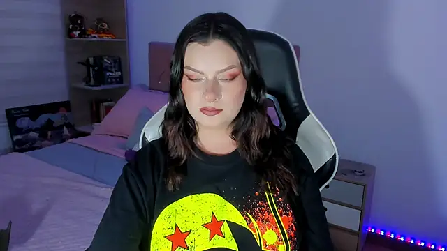 OphelianaRose33 online show from 06.14.26