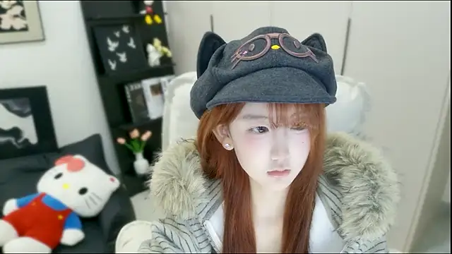 wanzi-1229 online show from 10.17.25