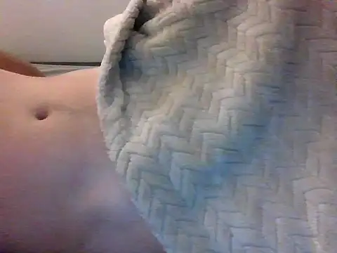 Snapshot of LumpedDolichos chatting on 10.04.25 LumpedDolichos online show from 10.04.25