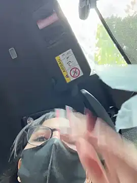 Linh 2004 online show from 10.06.25