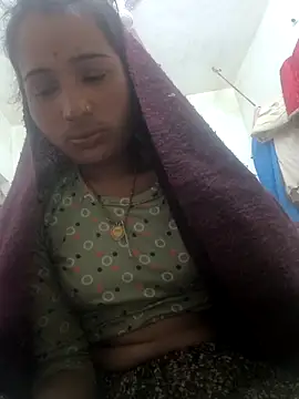 Hot raaani online show from 12.15.25