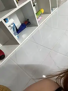 -Linaa- online show from 09.16.25
