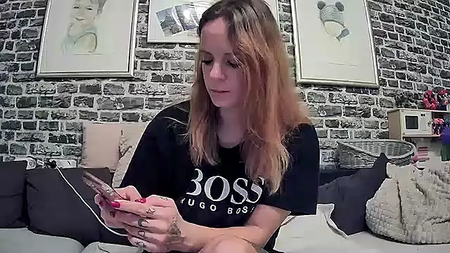 SexyMilf 37 online show from 09.28.25