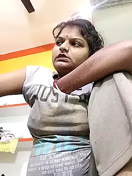 Hot mirchjii online show from 10.11.25