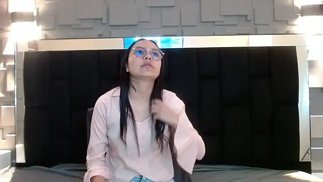 Snapshot of katalina07_1 chatting on 10.02.25 katalina07 1 online show from 10.02.25