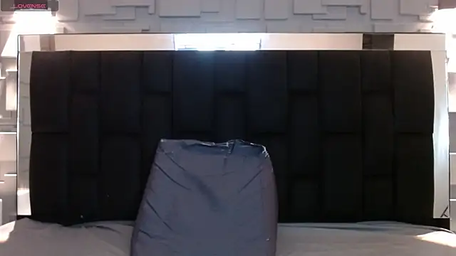 Snapshot of katalina07_1 chatting on 10.14.25 katalina07 1 online show from 10.14.25