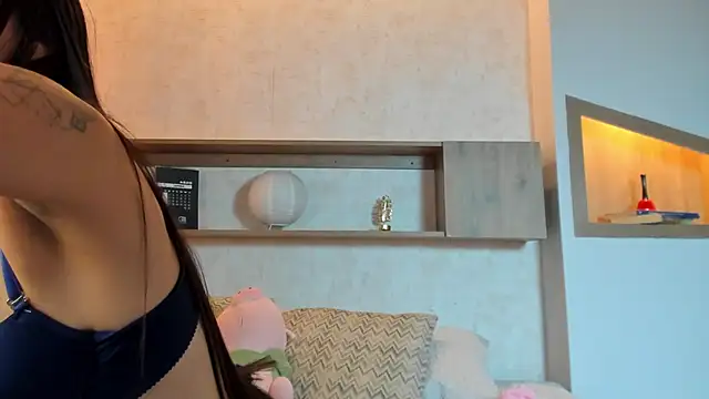 Snapshot of Emilly_Beaumont chatting on 02.03.26 Emilly Beaumont online show from 02.03.26