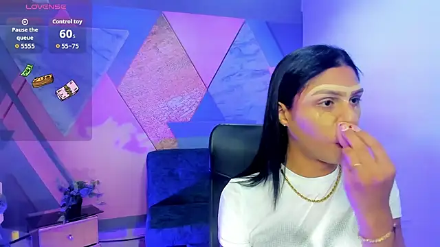 Snapshot of keytinthomson_ chatting on 09.15.25 keytinthomson  online show from 09.15.25