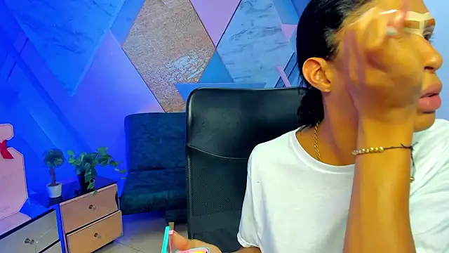 Snapshot of keytinthomson_ chatting on 10.09.25 keytinthomson  online show from 10.09.25