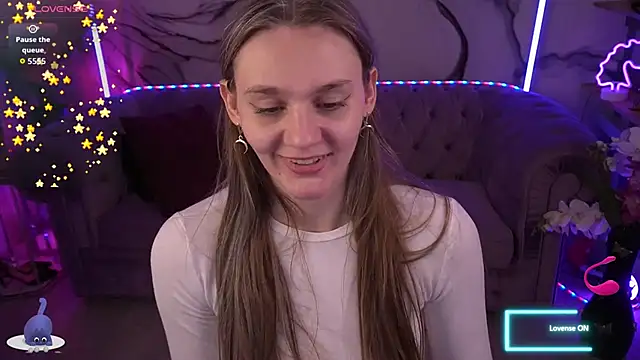 DiamondGoldie online show from 09.21.25