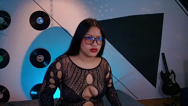 Lilith and Khloe online show from 09.26.25