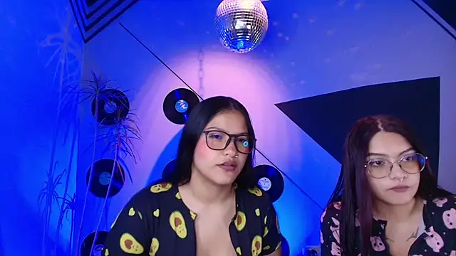 Lilith and Khloe online show from 01.06.26