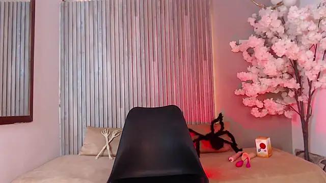  Xamarha  online show from 10.15.25