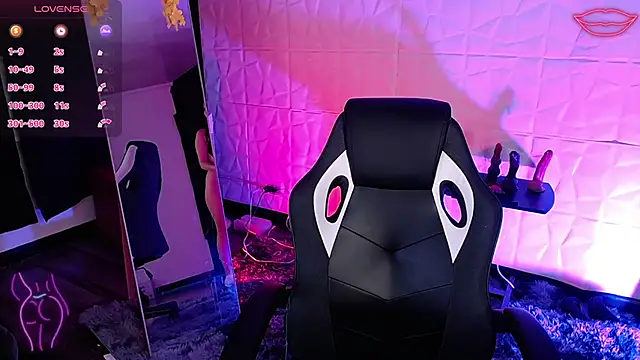 Snapshot of violetjane chatting on 09.12.25 violetjane online show from 09.12.25