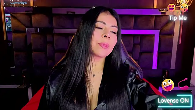 Aniajoness  online show from 12.15.25