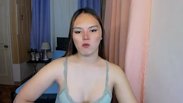 Snapshot of ameliamaureen chatting on 05.01.26 ameliamaureen online show from 05.01.26