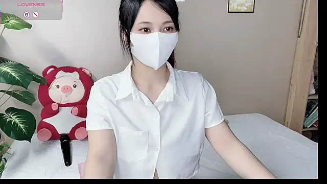phuongnhi  online show from 09.09.25