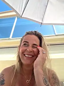Mrs-Aurora online show from 05.25.26