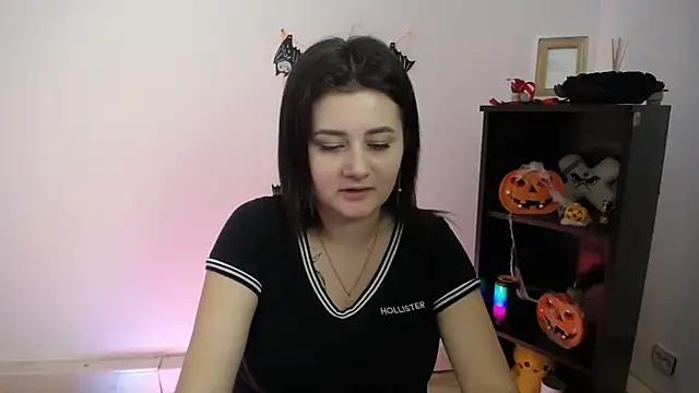 Snapshot of Katrin_kiss_ chatting on 10.29.25 Katrin kiss  online show from 10.29.25
