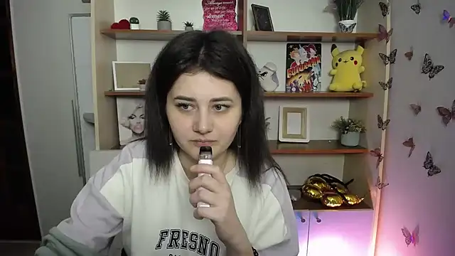 Snapshot of Katrin_kiss_ chatting on 05.18.26 Katrin kiss online show from 05.18.26