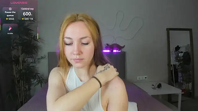 Luna G0ld online show from 10.19.25