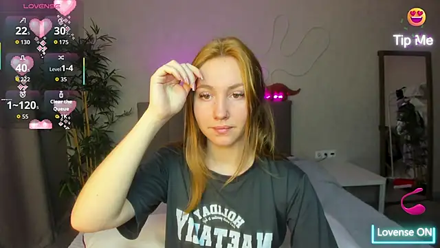 Luna G0ld online show from 10.24.25