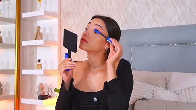Sofy Bradd online show from 07.07.26