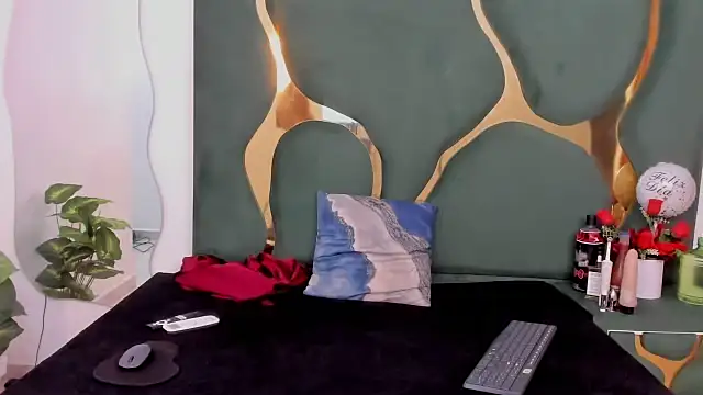 perlaasm online show from 10.18.25