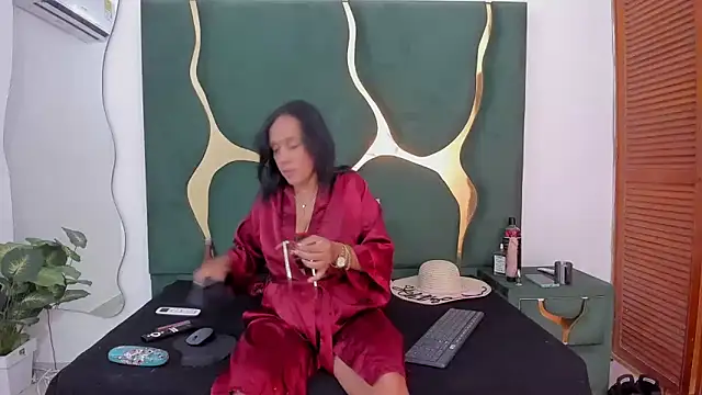 perlaasm online show from 10.29.25